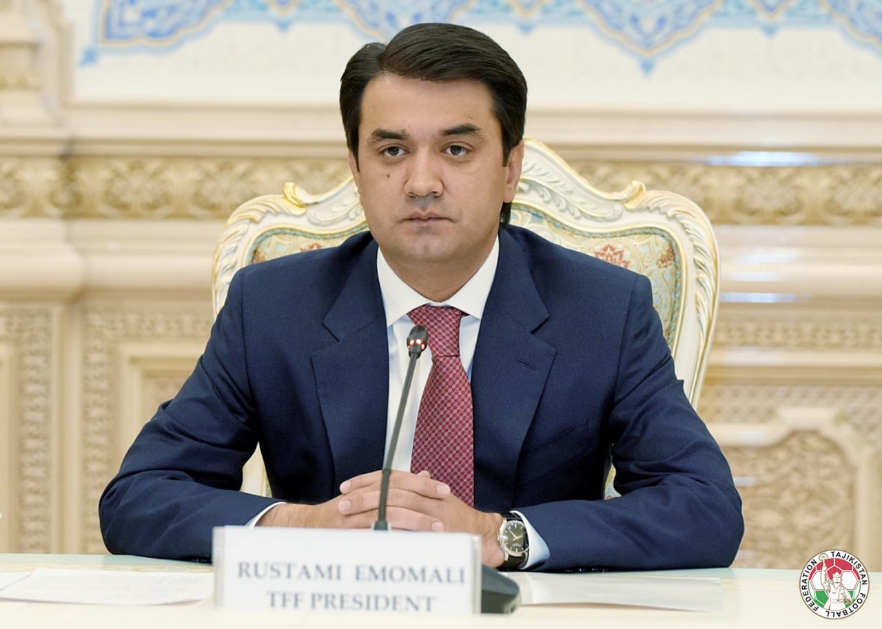 Рустами Эмомалӣ барои чор соли дигар президенти Федератсияи футболи ...